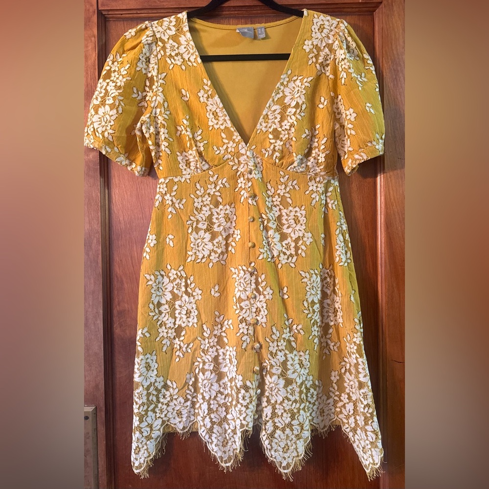 ASOS Beautiful Yellow Lace Dress- Size 6